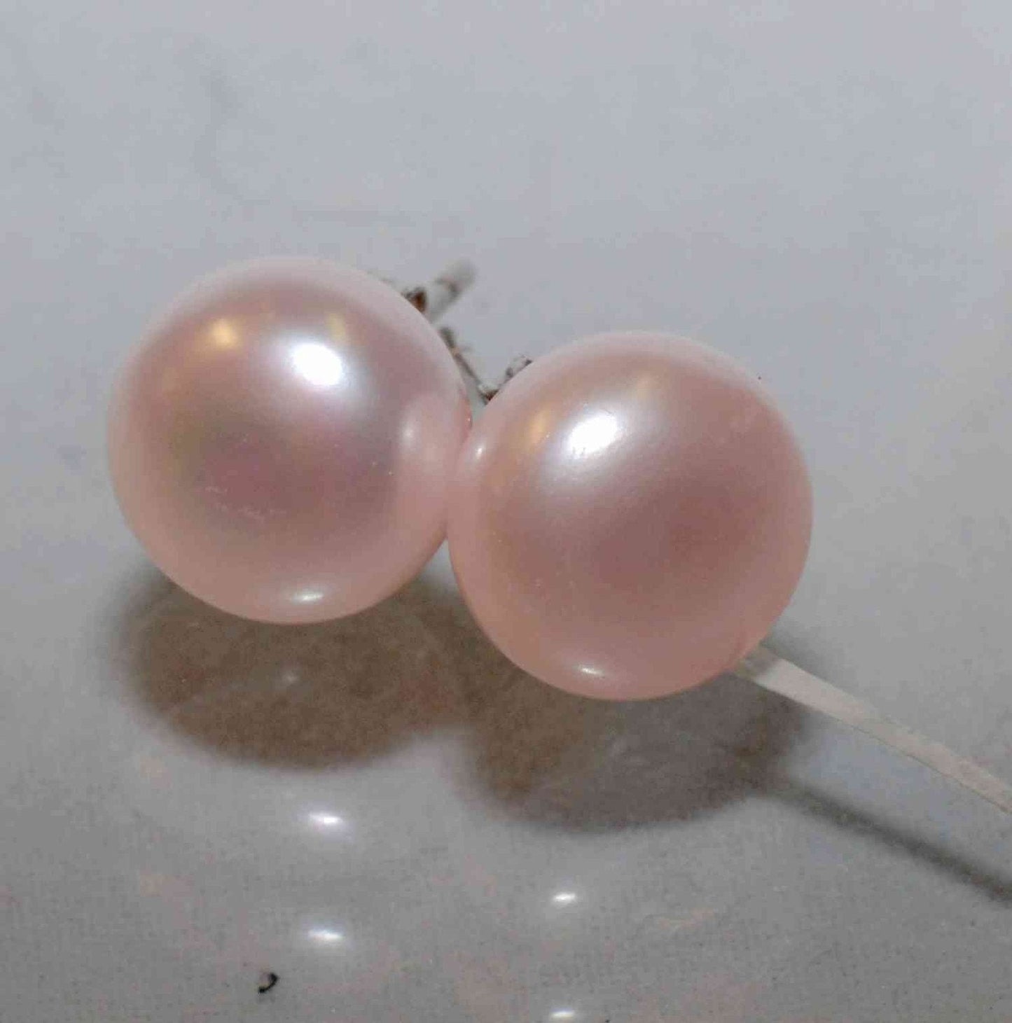AAA 8.5-9mm 925 Sterling Silver Round Baby Pink Freshwater Pearl Stud Erring