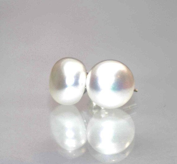 AAA 9.5-10mm 925 Sterling Silver Round White Freshwater Pearl Stud Earring