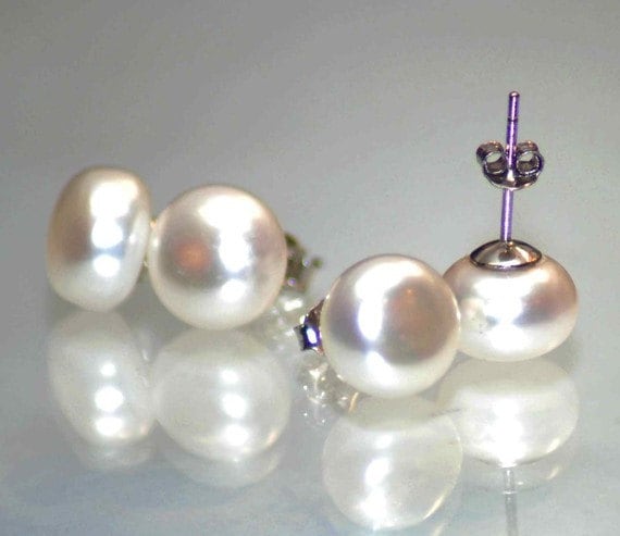 AAA 9.5-10mm 925 Sterling Silver Round White Freshwater Pearl Stud Earring