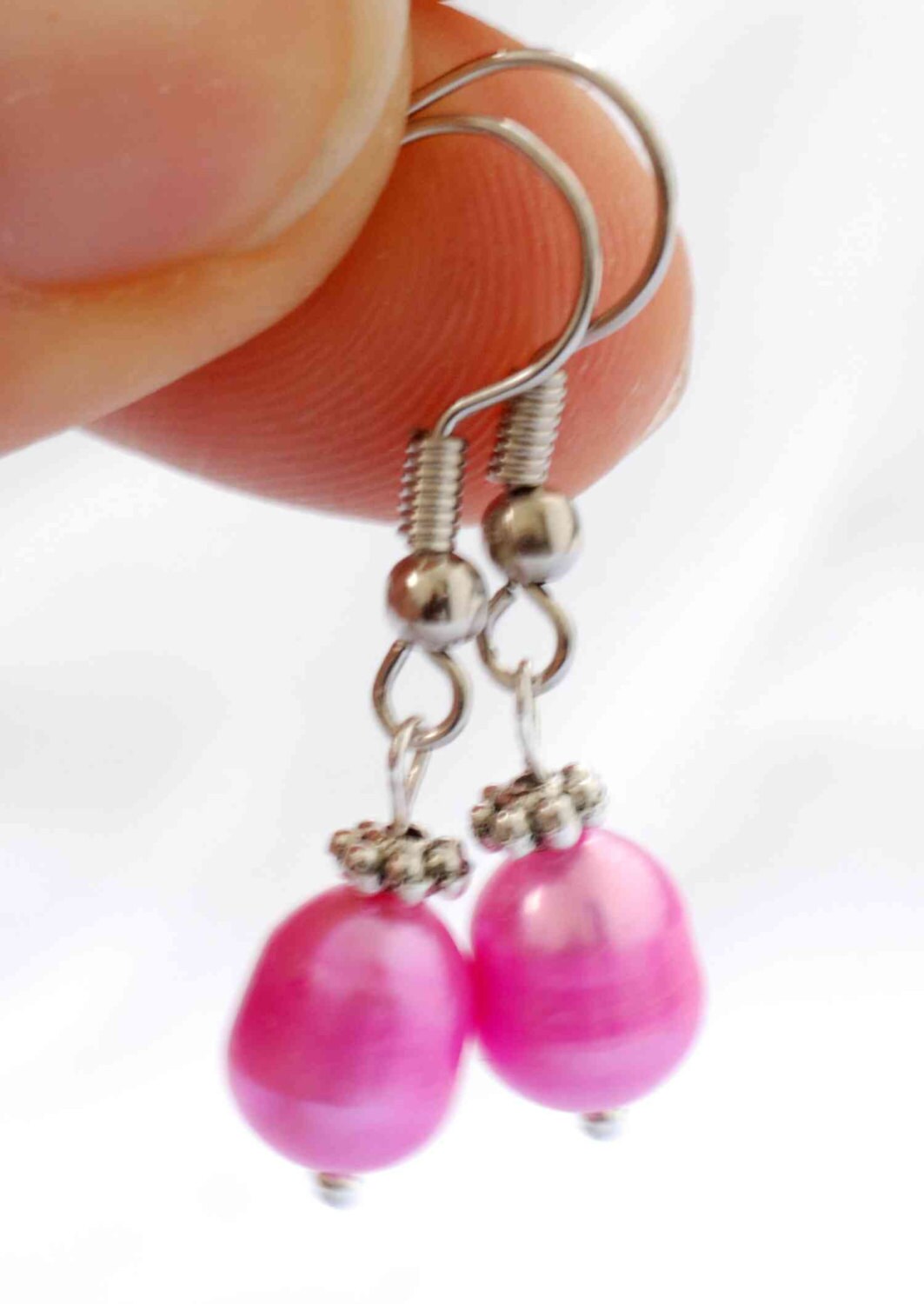 7X9mm 18k Gold Plated Teardrop Pink Freshwater Pear Dangle Earrings