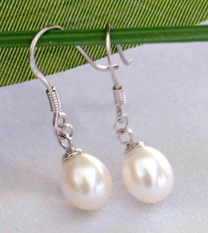 7mmX9mm 925 sterling Silver Teardrop White Freshwater Pearl Dangle Earrings