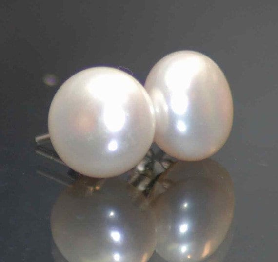 AAA 9.5-10mm 925 Sterling Silver Round White Freshwater Pearl Stud Earring