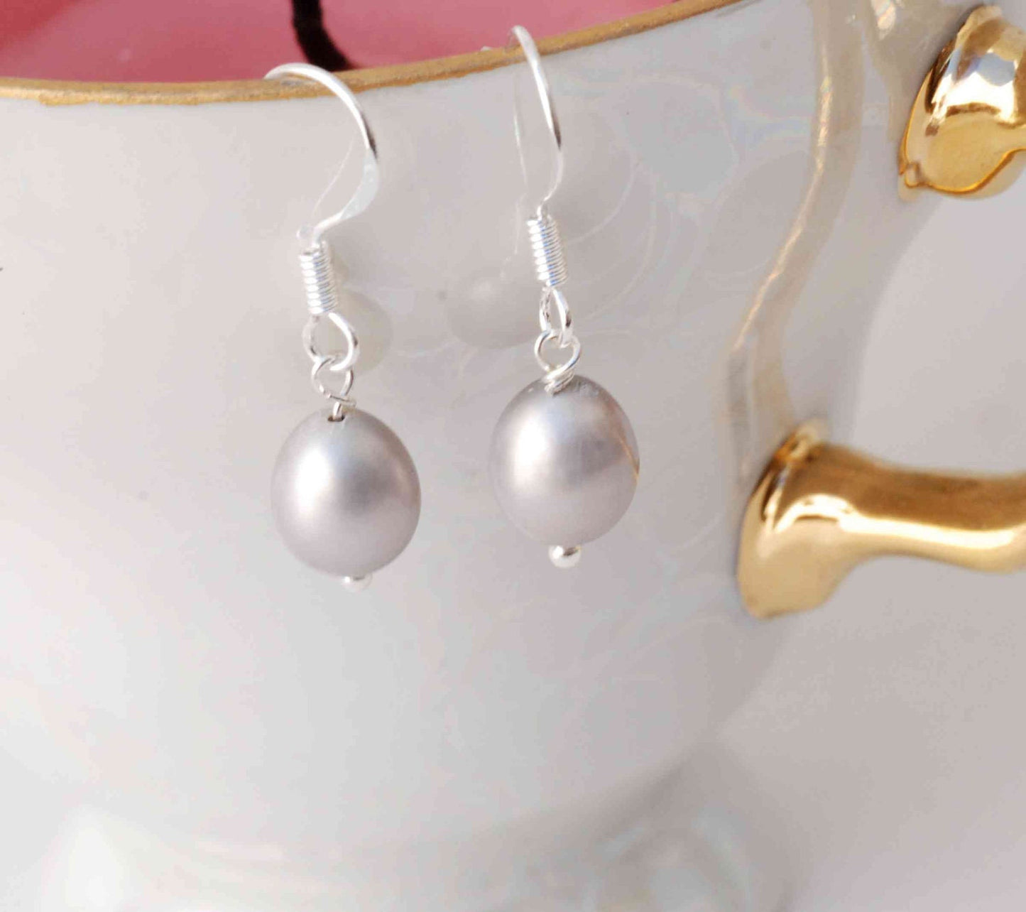 8.5-10mm 925 Sterling Silver Oval White Freshwater Pearl Dangle Earrings