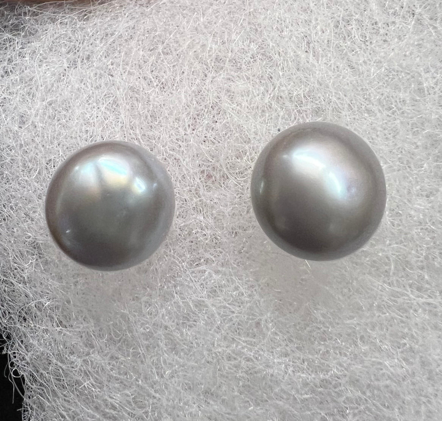 AAA+ 10-10.5mm 925 Sterling Silver Round Metallic Silver Grey Pearl Stud Earring