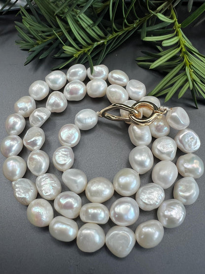 9-11mm big Ivory White Baroque Pearl Knotted Necklace 14k gold