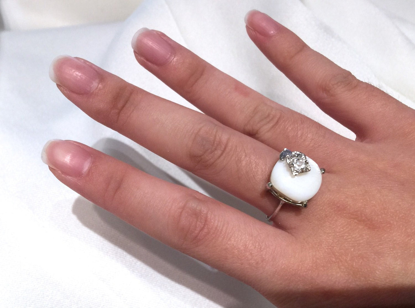 18k White Gold Filled White Marbe Pearl Ring
